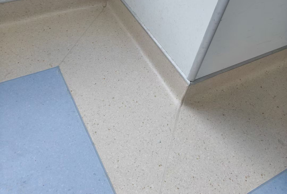 333体育同质透心地板